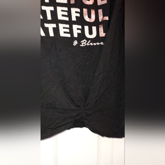 Ava James Thankful,Grateful and blessed quarter sleeve knotted bottom black top - Picture 3 of 4